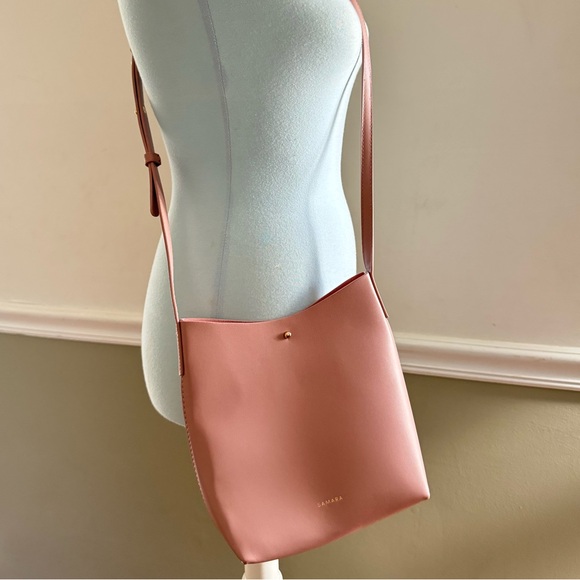 NWOT Samara Shoulder Bag - Picture 4 of 8